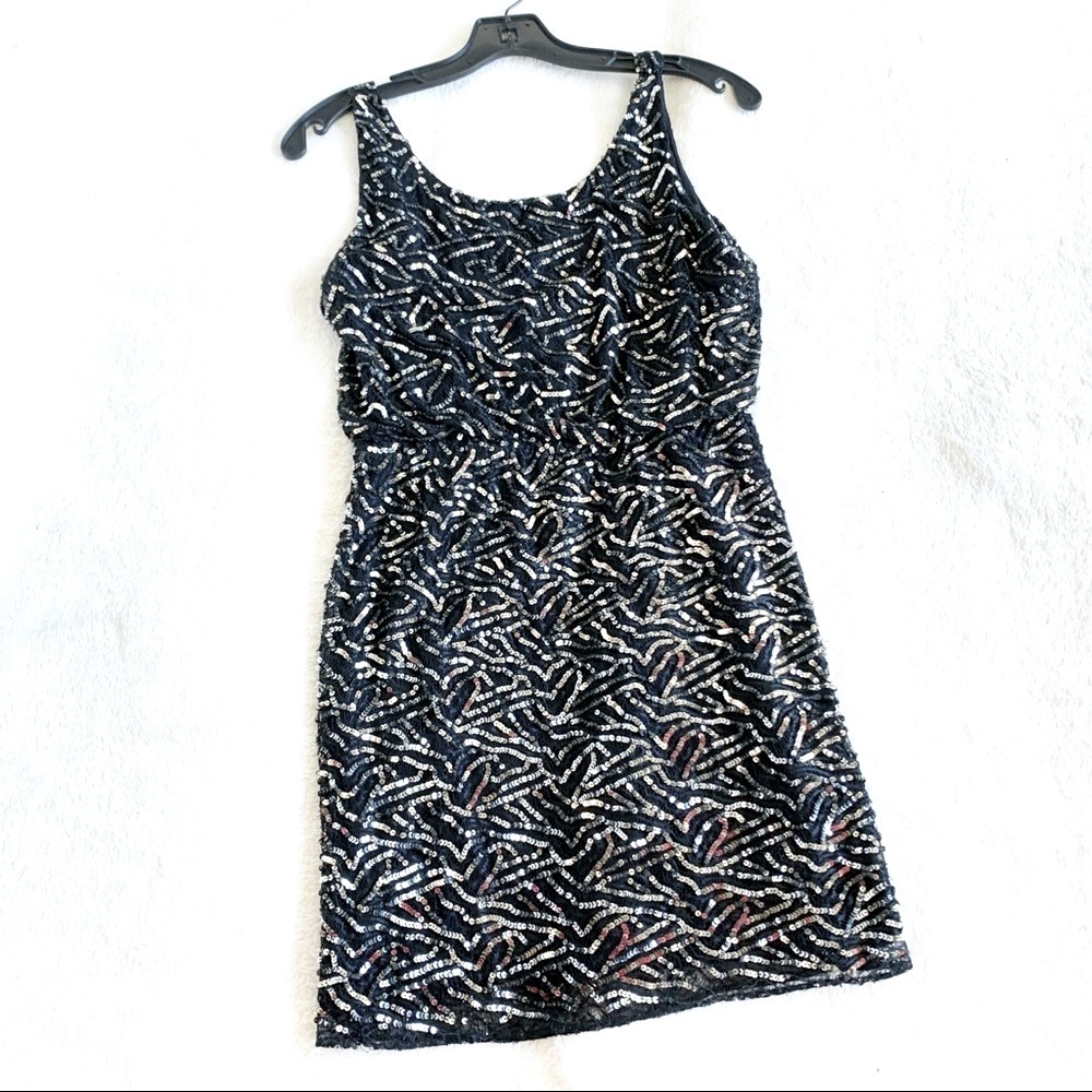 NWT Alice + Olivia Sparkling Sequins Embroidered Tank Dress Black 8/M - Picture 2 of 11